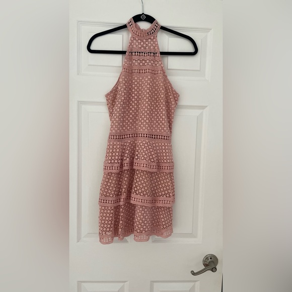 Dusty Pink Lace Panel Tiered Bodycon Dress - Picture 5 of 6